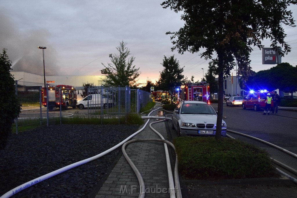 Grossbrand Halle Troisdorf Kriegsdorf Junkersring P338.JPG - Miklos Laubert